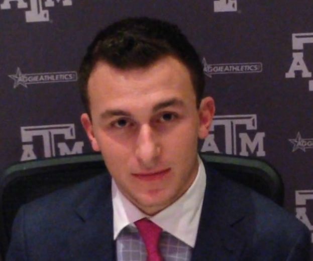 Johnny Manziel meeting with the media during the 2013 Heisman Trophy Announcement