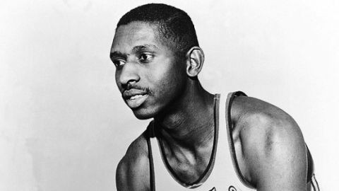 Earl Lloyd, the NBA's first black player dies at age 86