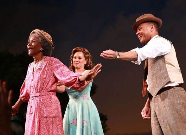 The Trip to Bountiful cast members (l to r) Tony Award-winning actress Cicely Tyson, Grammy-nominated artist, Vanessa Williams; and Academy Award-winning actor, Cuba Gooding Jr.
